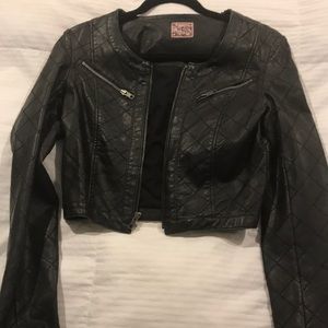 Crapped faux leather jacket